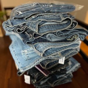 18 different pairs barely worn/never worn (NWT)denim jeans available- YOU PICK!!